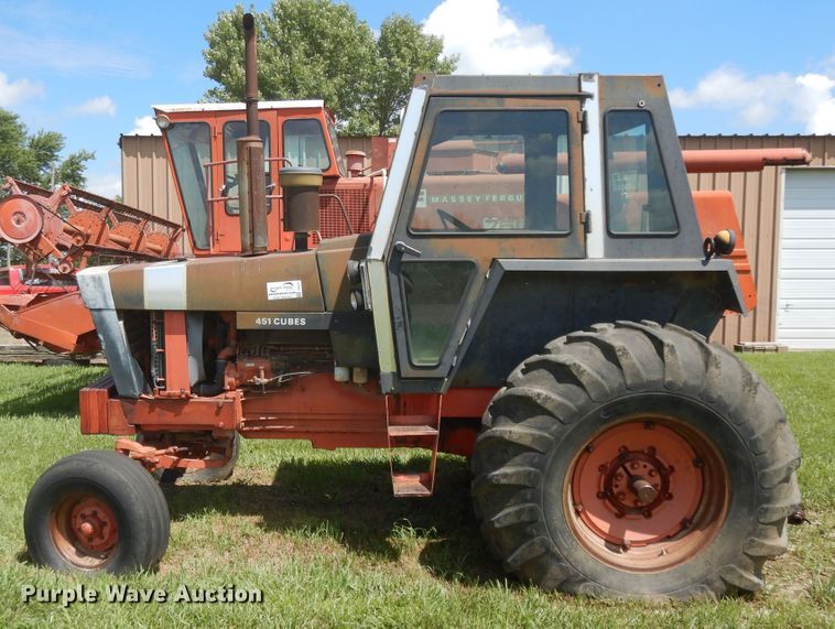 image for item DF5212 1971 Case 1070  tractor