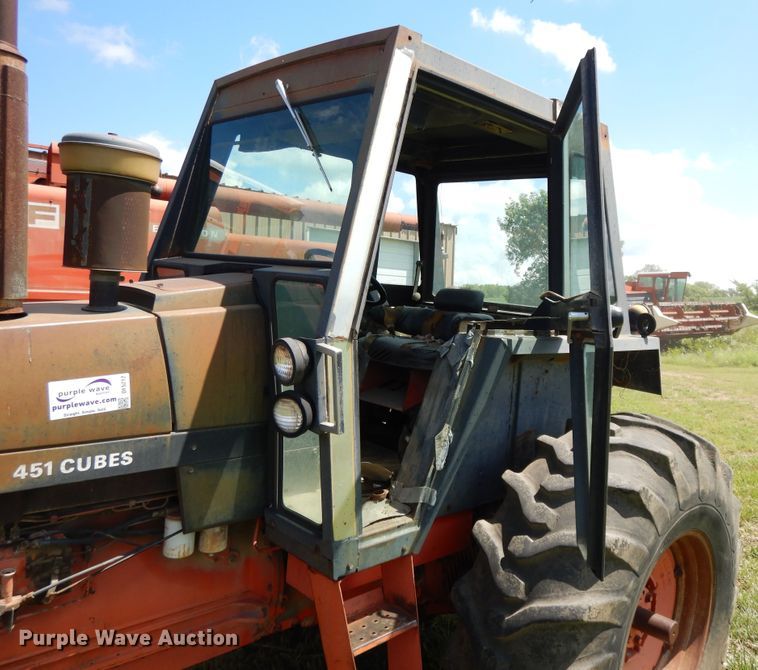 image for item DF5212 1971 Case 1070  tractor