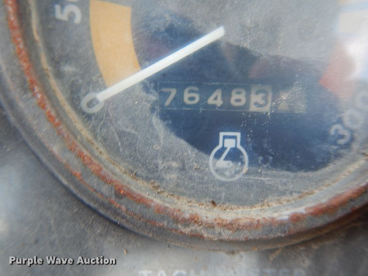 image for item DF5212 1971 Case 1070  tractor