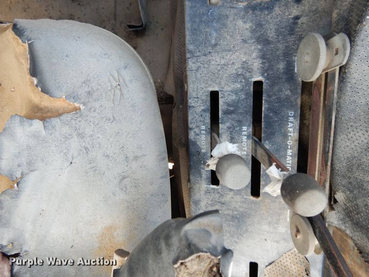 image for item DF5212 1971 Case 1070  tractor