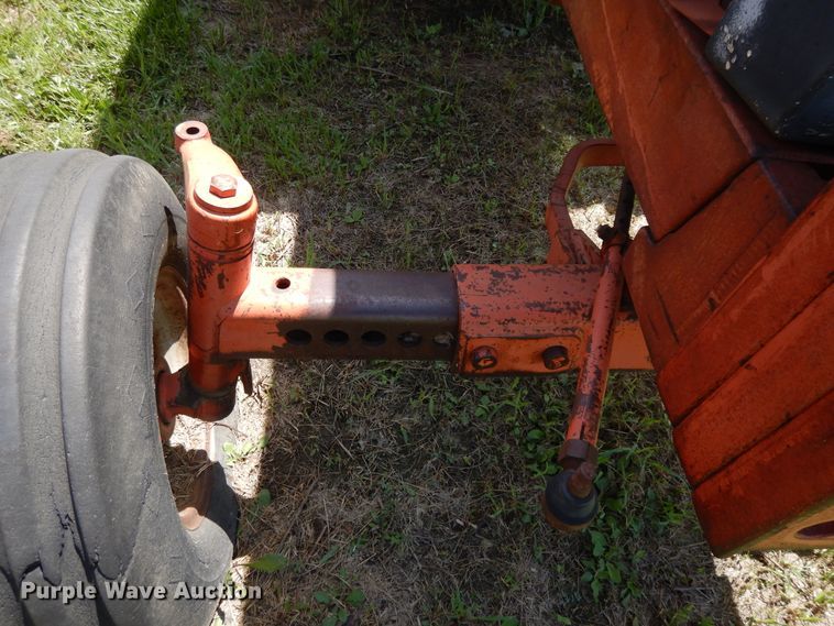 image for item DF5212 1971 Case 1070  tractor