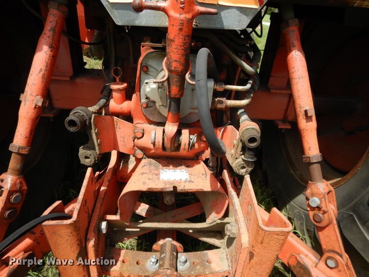 image for item DF5212 1971 Case 1070  tractor