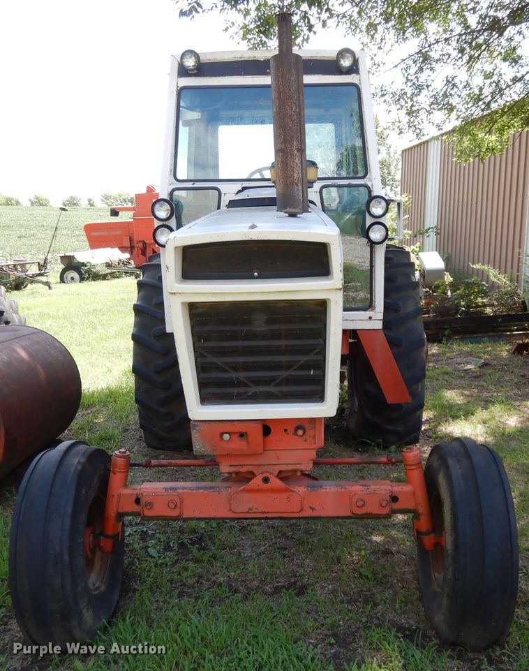 image for item DF5214 1976 Case 1070  tractor