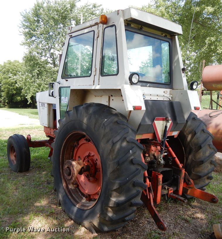 image for item DF5214 1976 Case 1070  tractor
