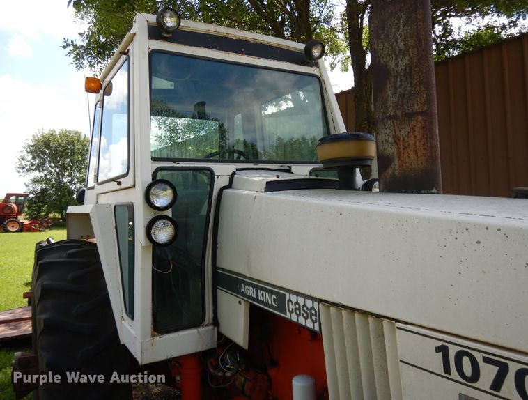image for item DF5214 1976 Case 1070  tractor