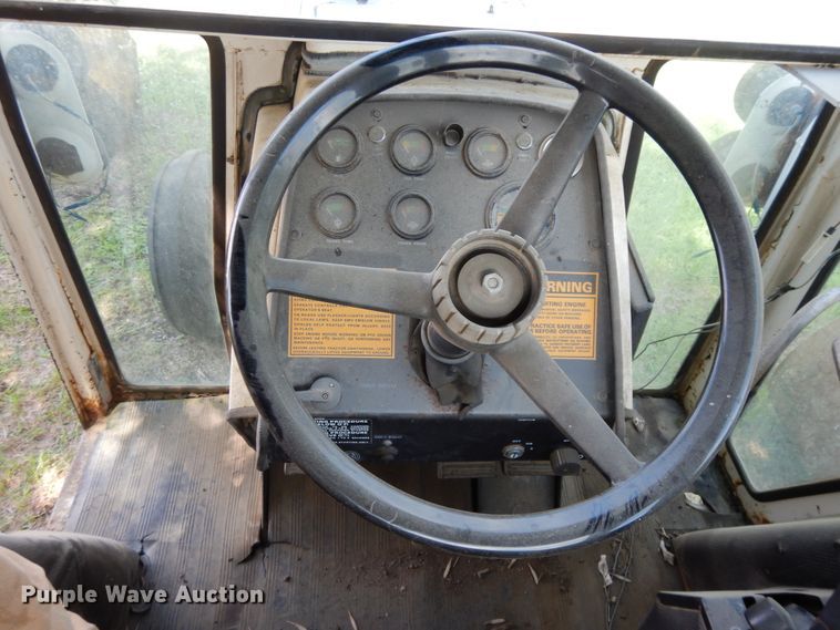 image for item DF5214 1976 Case 1070  tractor