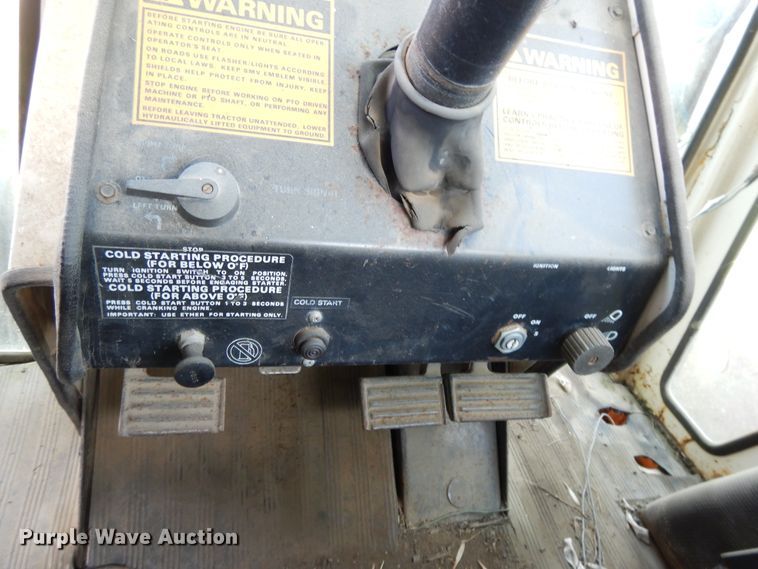 image for item DF5214 1976 Case 1070  tractor