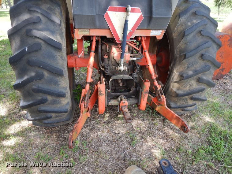 image for item DF5214 1976 Case 1070  tractor