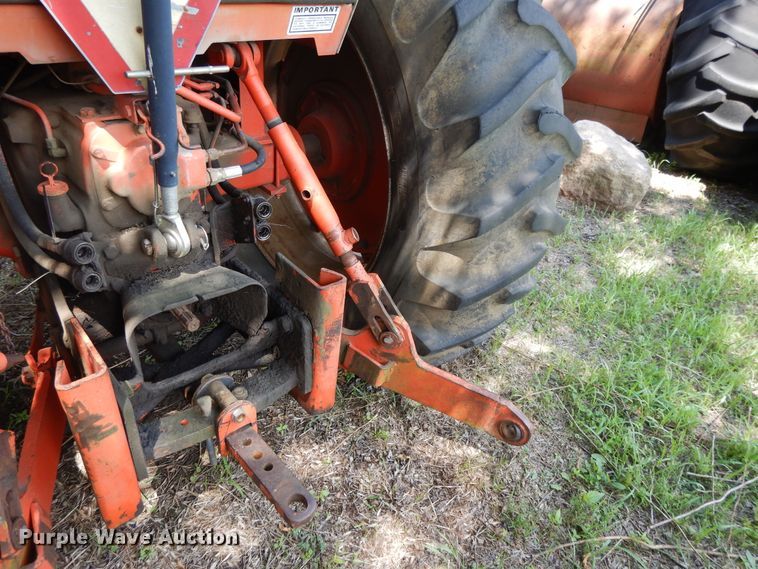 image for item DF5214 1976 Case 1070  tractor