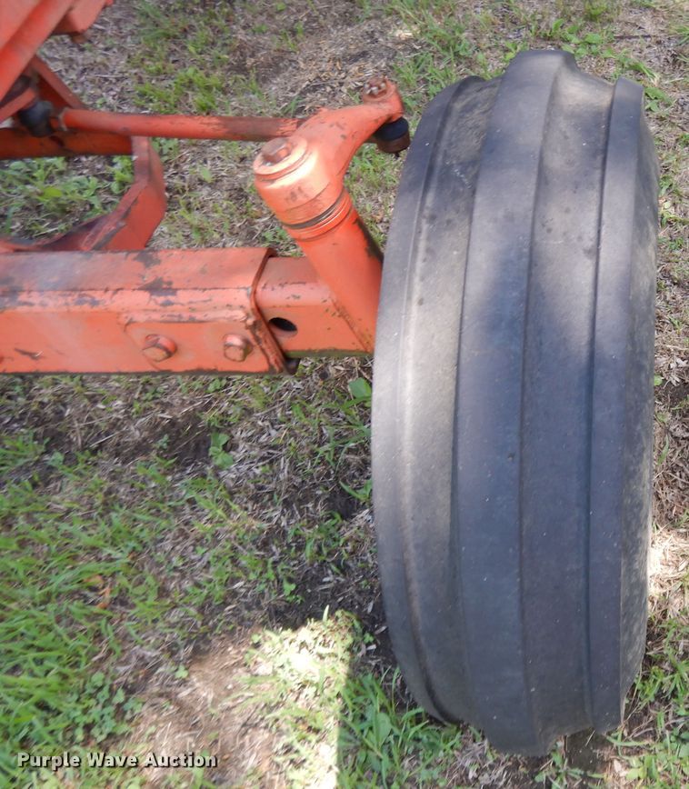 image for item DF5214 1976 Case 1070  tractor
