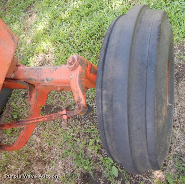image for item DF5214 1976 Case 1070  tractor