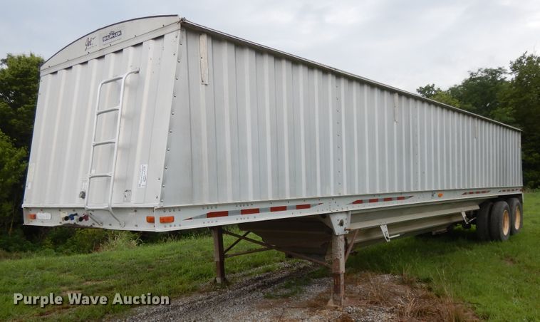 image for item DF5240 1996 Jet double hopper bottom grain trailer