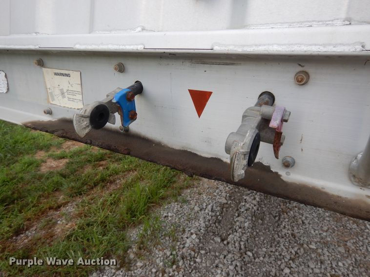 image for item DF5240 1996 Jet double hopper bottom grain trailer