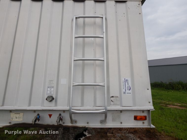 image for item DF5240 1996 Jet double hopper bottom grain trailer