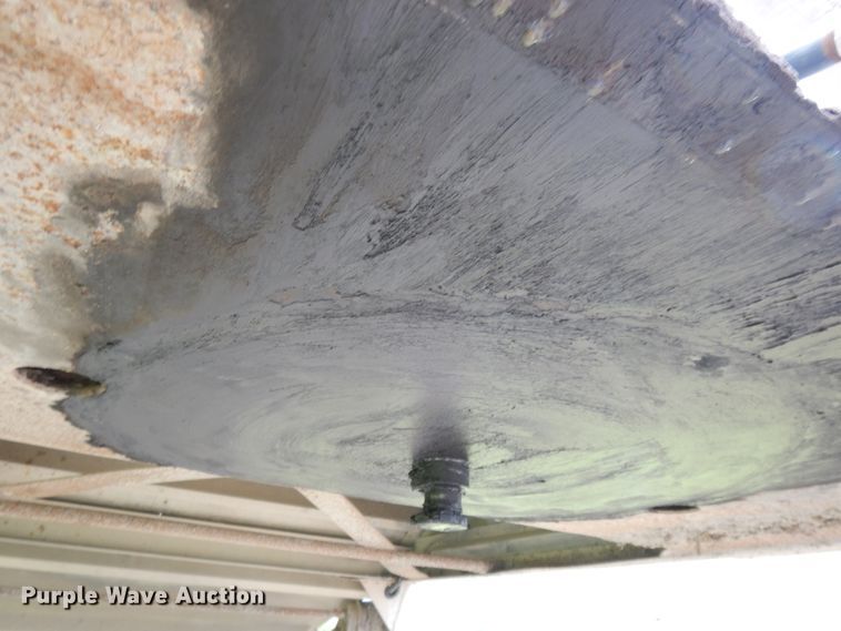 image for item DF5240 1996 Jet double hopper bottom grain trailer