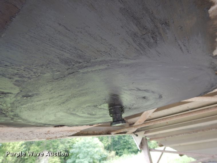 image for item DF5240 1996 Jet double hopper bottom grain trailer