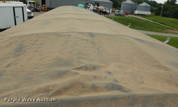 image for item DF5240 1996 Jet double hopper bottom grain trailer