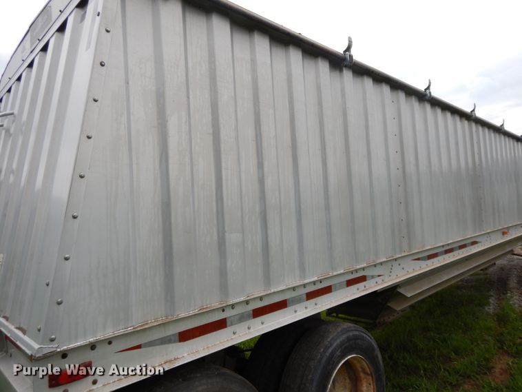 image for item DF5240 1996 Jet double hopper bottom grain trailer