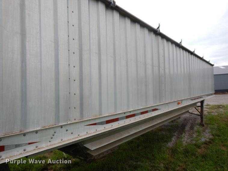 image for item DF5240 1996 Jet double hopper bottom grain trailer
