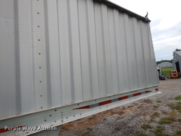 image for item DF5240 1996 Jet double hopper bottom grain trailer