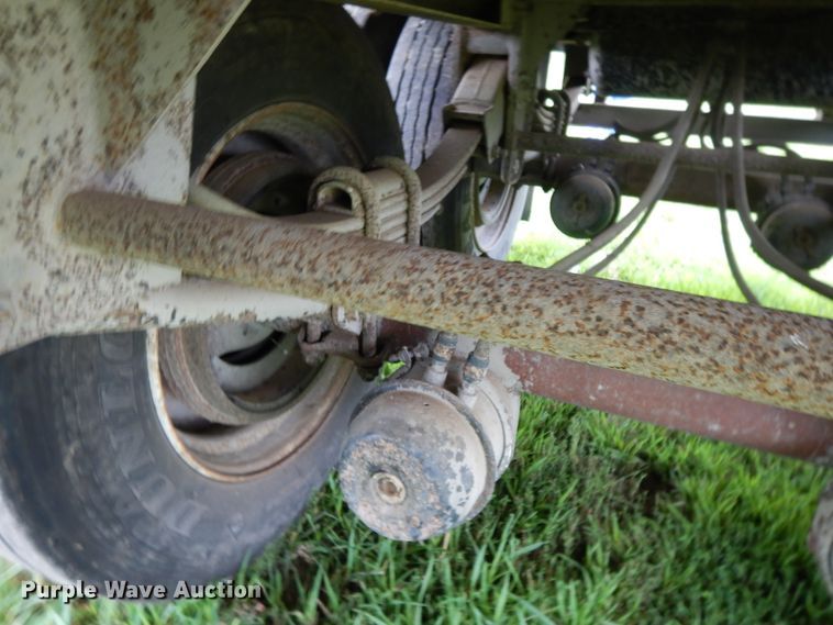 image for item DF5240 1996 Jet double hopper bottom grain trailer