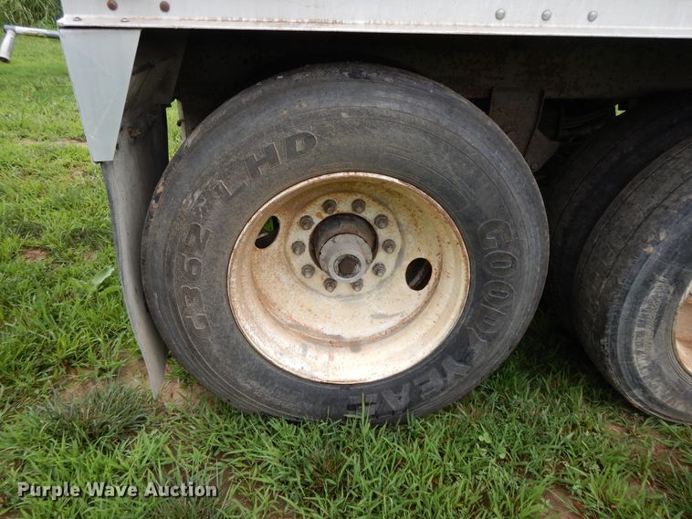 image for item DF5240 1996 Jet double hopper bottom grain trailer