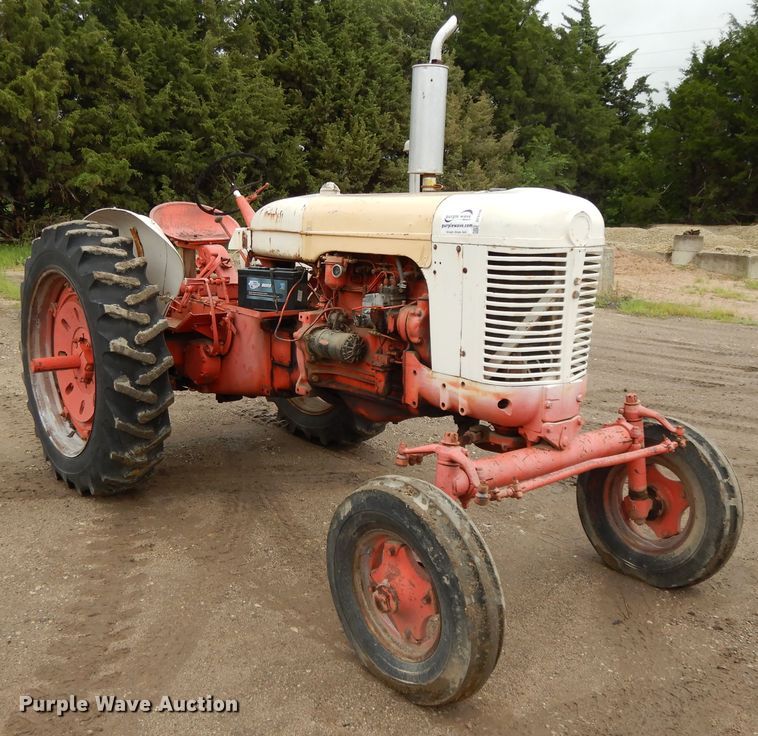 image for item DF5246 1955 Case 401  tractor