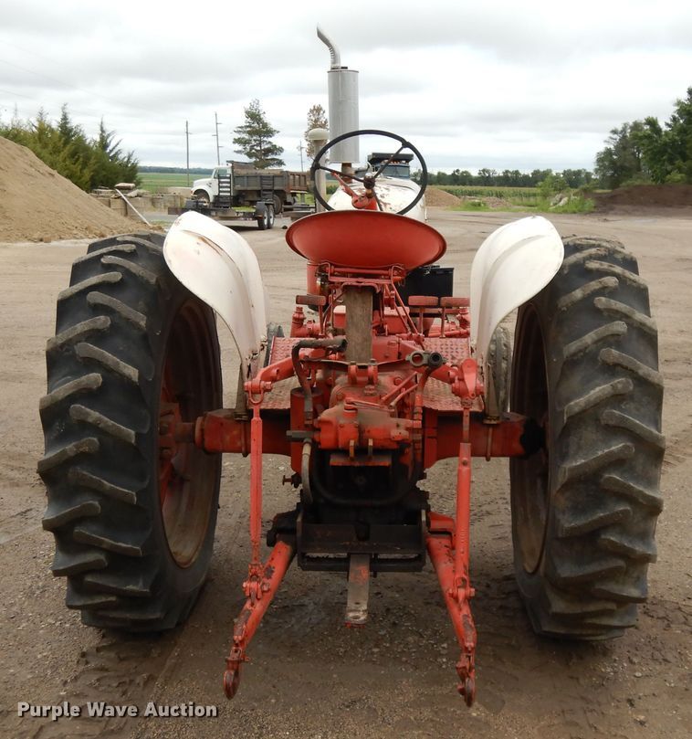 image for item DF5246 1955 Case 401  tractor