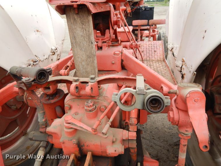 image for item DF5246 1955 Case 401  tractor