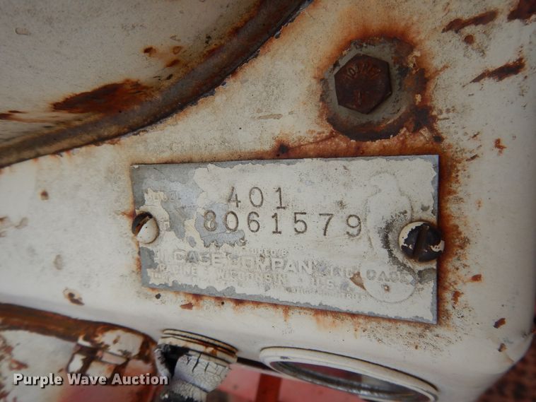 image for item DF5246 1955 Case 401  tractor