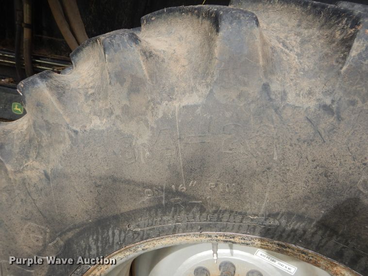 image for item DH4482 2004 Challenger 670 RWA combine