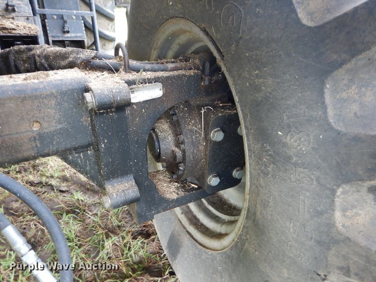 image for item DH4482 2004 Challenger 670 RWA combine