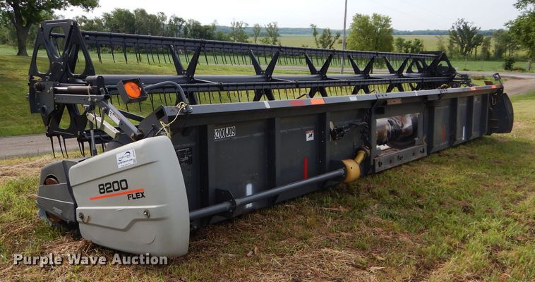 image for item DH4483 2009 AGCO 8200-30 flex head