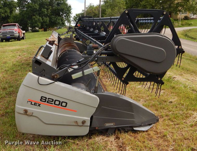 image for item DH4483 2009 AGCO 8200-30 flex head