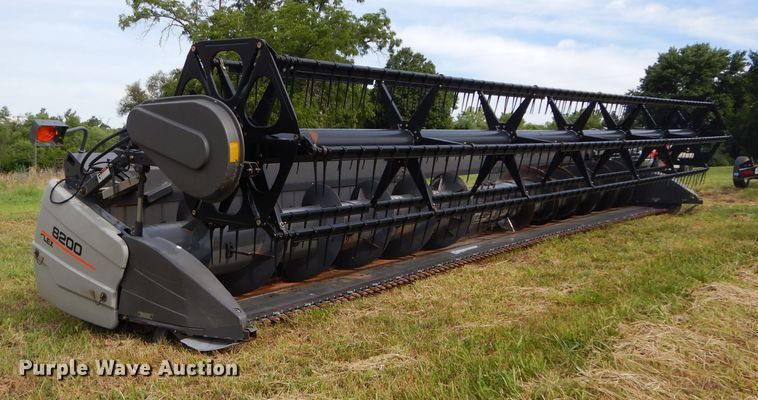 image for item DH4483 2009 AGCO 8200-30 flex head