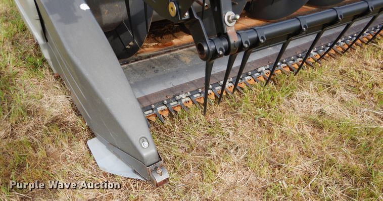 image for item DH4483 2009 AGCO 8200-30 flex head