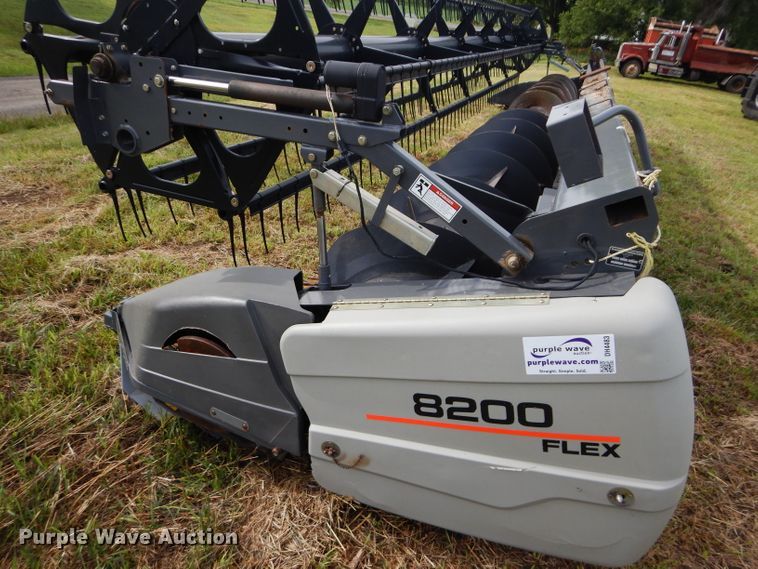 image for item DH4483 2009 AGCO 8200-30 flex head