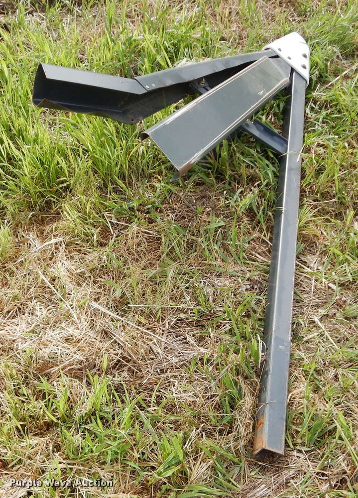 image for item DH4483 2009 AGCO 8200-30 flex head