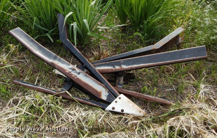 image for item DH4483 2009 AGCO 8200-30 flex head