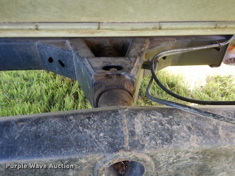 image for item DH4492 1981 Gleaner L2 combine