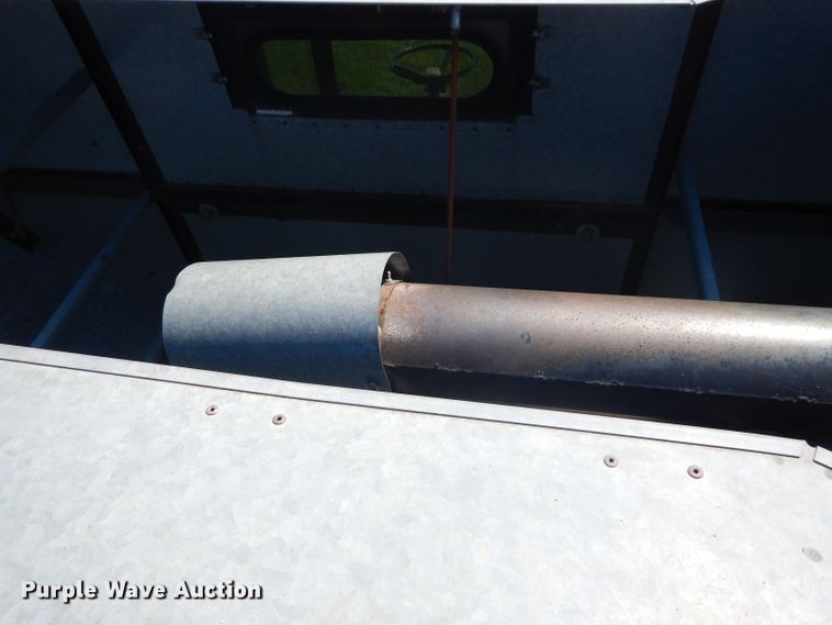 image for item DH4492 1981 Gleaner L2 combine