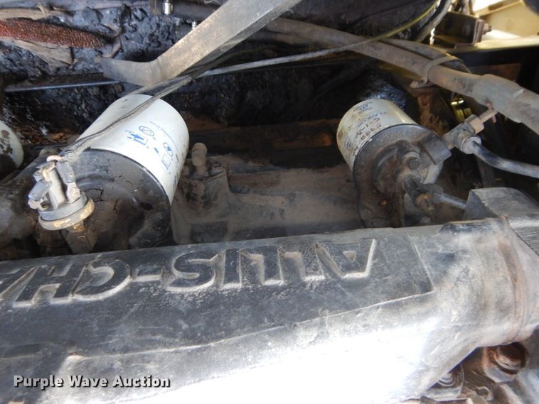 image for item DH4492 1981 Gleaner L2 combine