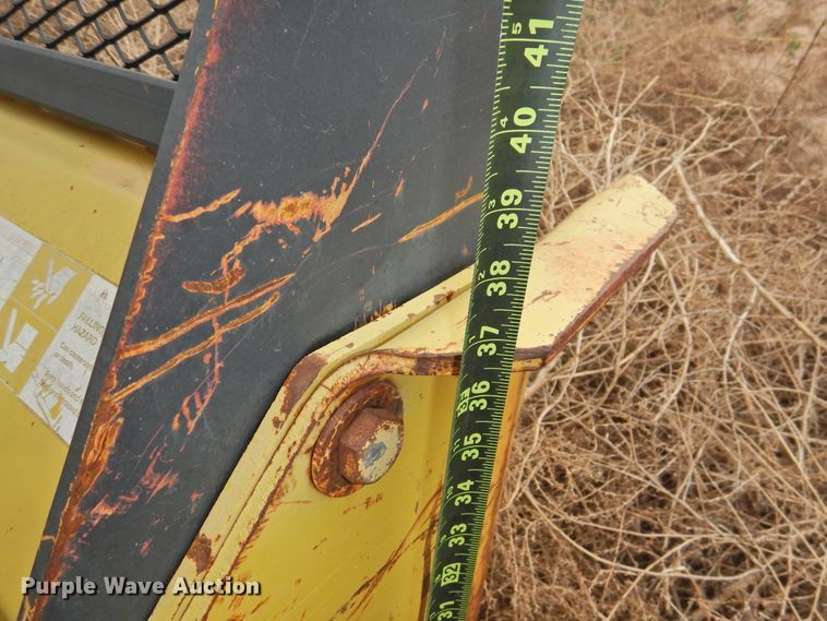 image for item DI0187 1998 John Deere 9400  4WD tractor