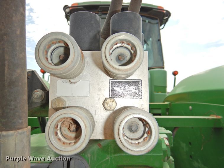 image for item DI0187 1998 John Deere 9400  4WD tractor