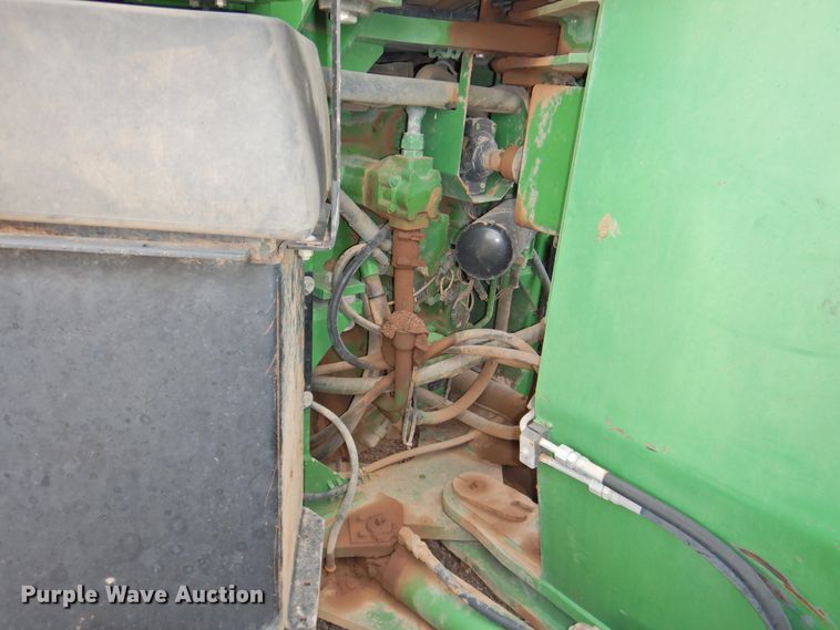 image for item DI0187 1998 John Deere 9400  4WD tractor