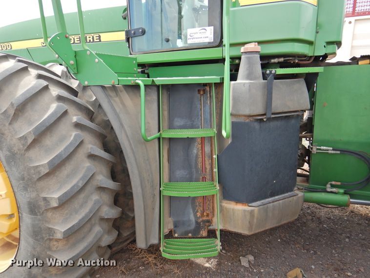 image for item DI0187 1998 John Deere 9400  4WD tractor