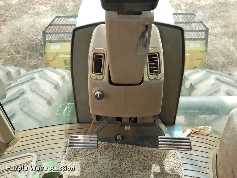 image for item DI0187 1998 John Deere 9400  4WD tractor