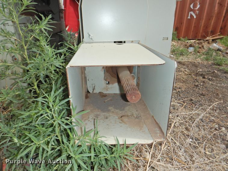 image for item DI0188 Kooima corn head adapter