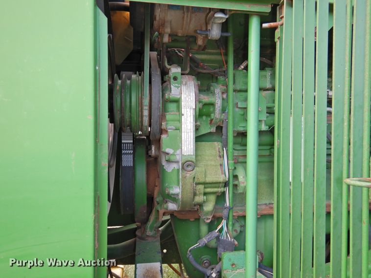 image for item DI0200 1991 John Deere 8960  4WD tractor