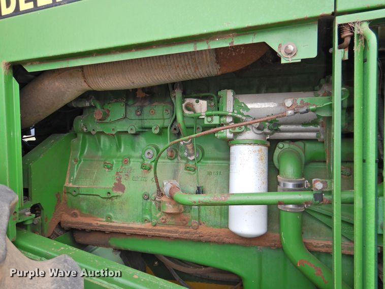 image for item DI0200 1991 John Deere 8960  4WD tractor